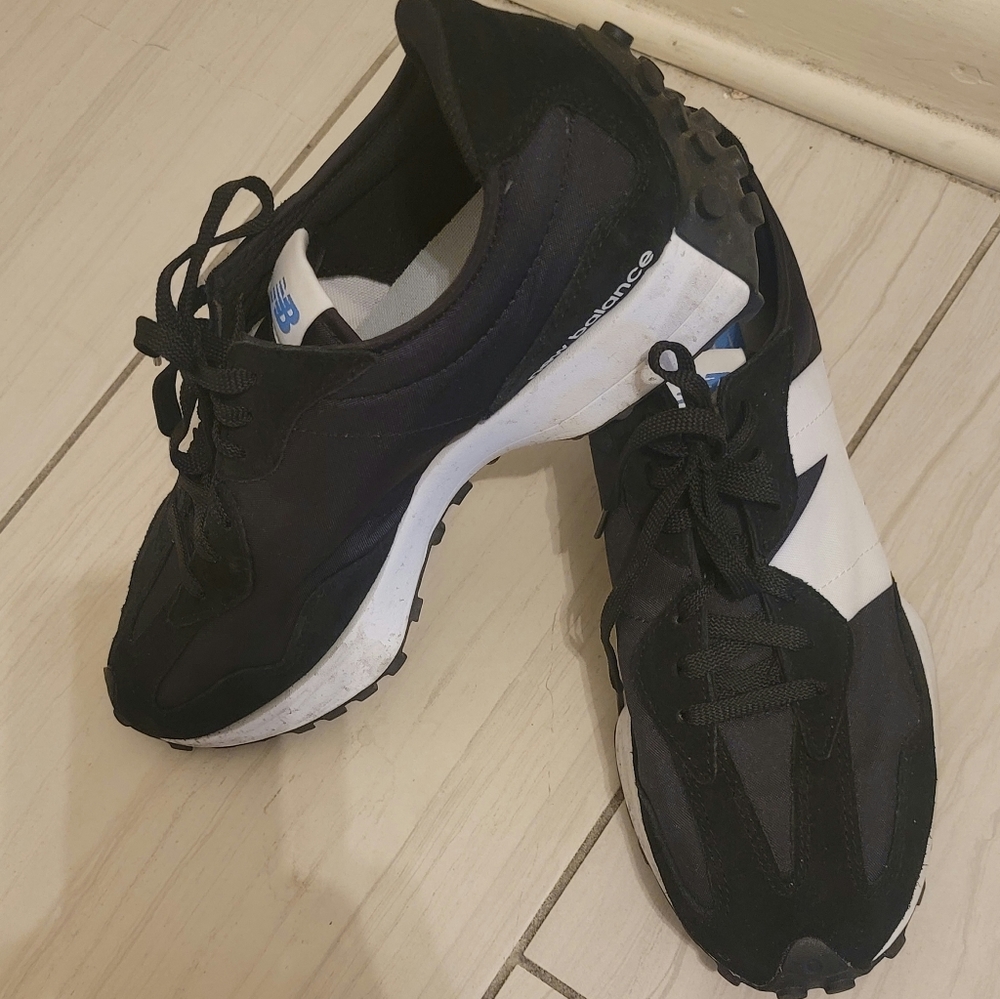 Like New...Men Size 12 New Balance running shoe...Style 327...Black n White
